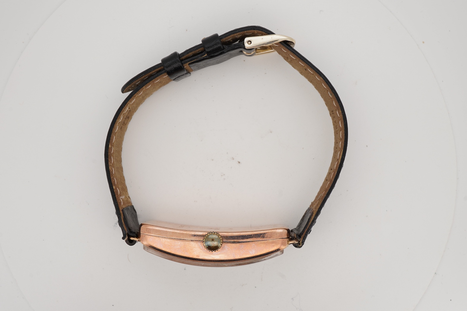 A lady's late 1920's stylish 9ct gold manual wind wrist watch, retailed by Tiffany